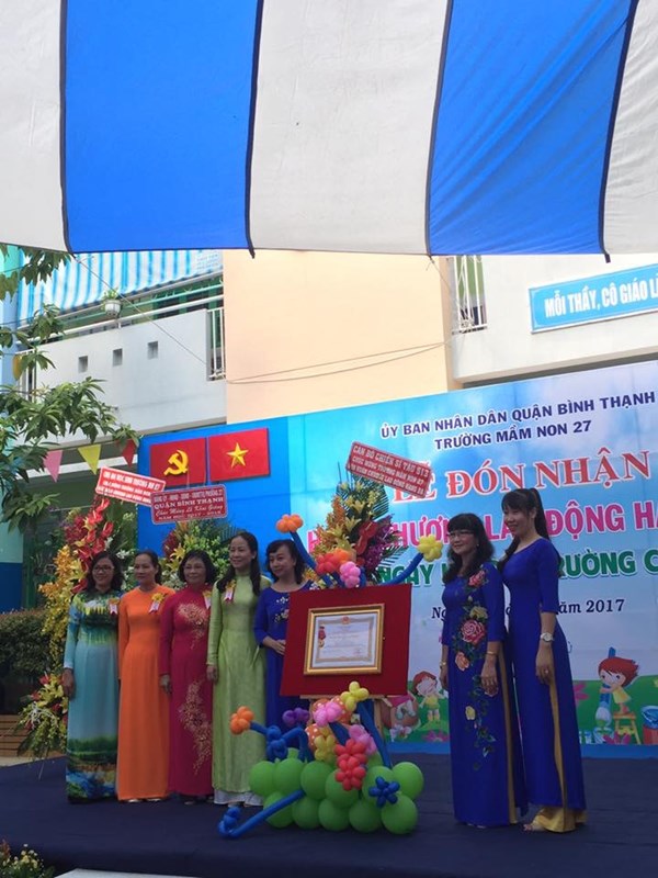 LỄ ĐÓN NHẬN HUÂN CHƯƠNG LAO ĐỘNG HẠNH BA